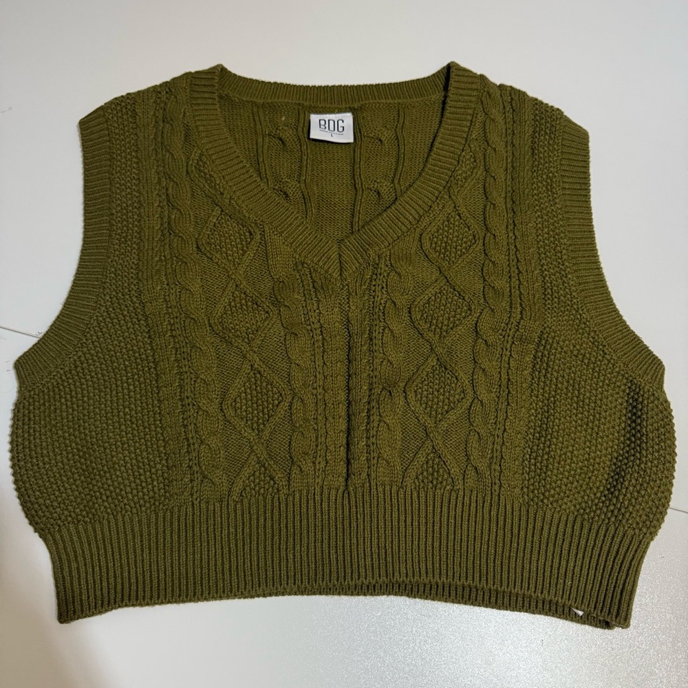 BDG Olive Cable Knit Cropped Sweater Vest